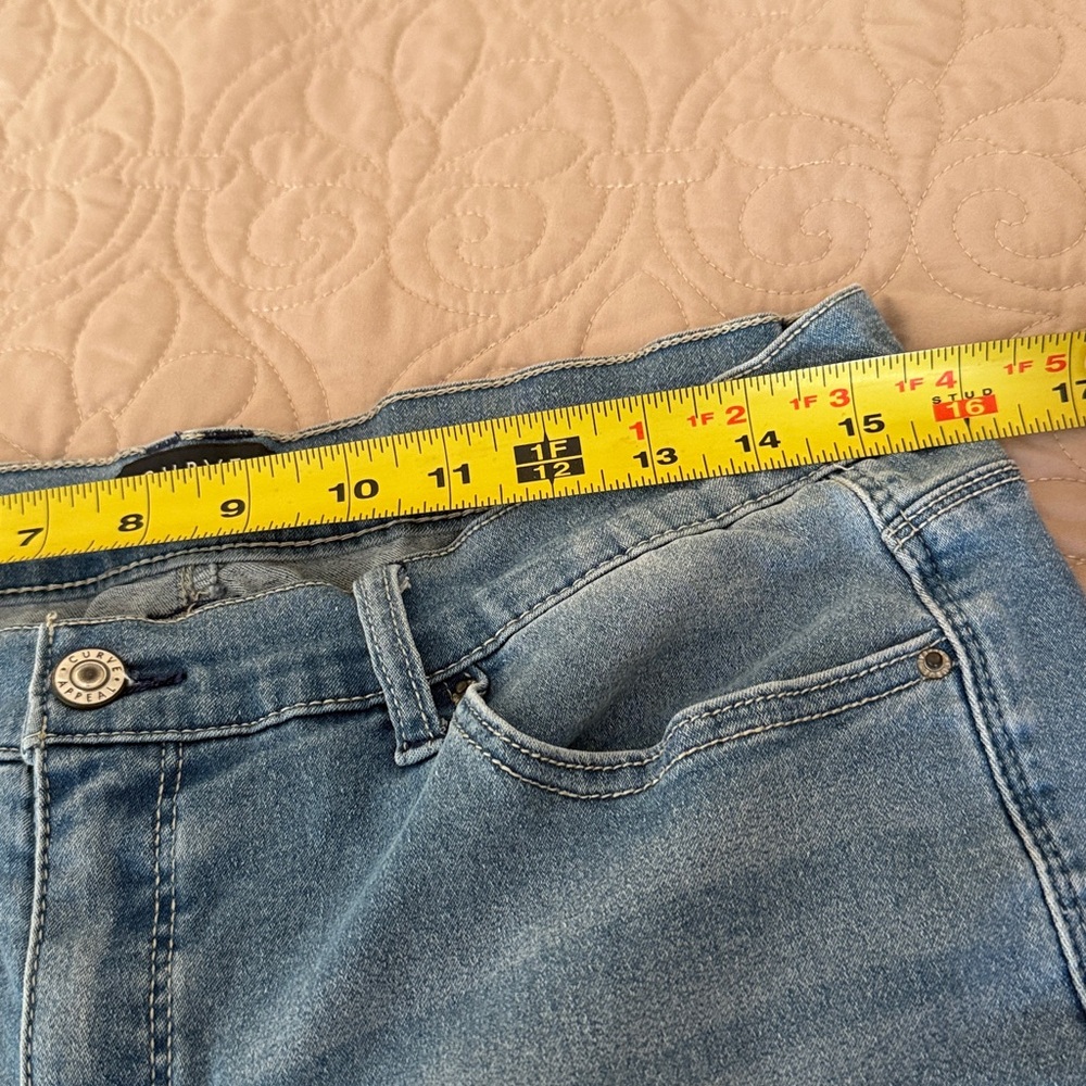 Curve Appeal Lightweight Stretchy Denim Jeans (12) - Picture 8 of 10